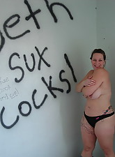 Mature GF photo 10 of 12