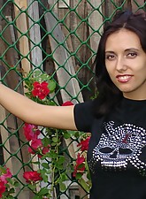 Mature GF photo 8 of 12