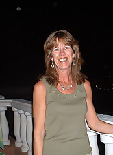 Mature GF photo 8 of 12