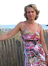 Mature GF photo 8 of 12