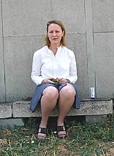 Mature GF photo 2 of 12