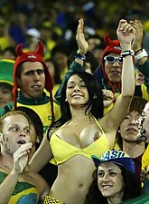 Downblouse Shots photo 4 of 10