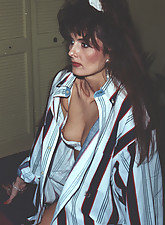 Downblouse Shots photo 3 of 10