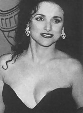 Downblouse Shots photo 9 of 10