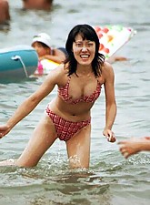 Downblouse Shots photo 4 of 10