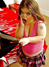 Wild Midget Orgies photo 7 of 10