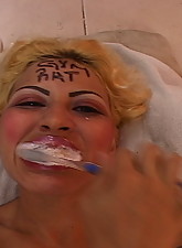 Wild Midget Orgies photo 3 of 10