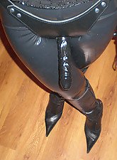 Amateur Strapon photo 10 of 10