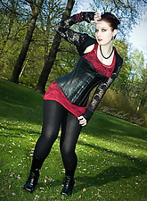 Hot Rubber Babes photo 5 of 10