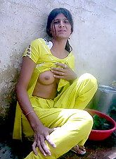 Prostitutes in India photo 2 of 10