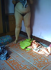 Prostitutes in India photo 8 of 10