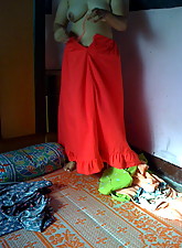 Prostitutes in India photo 7 of 10