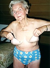 Lustful Granny photo 10 of 10