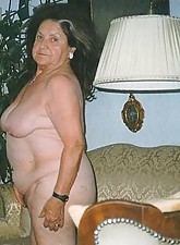 Lustful Granny photo 4 of 10