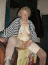 Lustful Granny photo 4 of 10