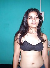 Indian GF photo 4 of 8