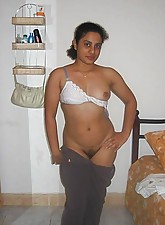 Indian GF photo 6 of 8