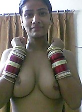 Indian GF photo 2 of 8