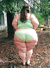 Hot Chubby Girls photo 2 of 6