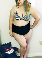Hot Chubby Girls photo 4 of 6