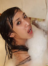 Ladyboy Uploads photo 1 of 6