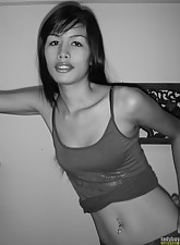 Ladyboy Uploads photo 1 of 6