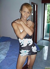 Ladyboy Uploads photo 3 of 6