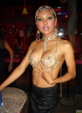 Ladyboy Uploads photo 3 of 6