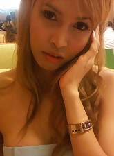 Ladyboy Uploads photo 2 of 6