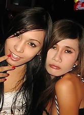 Ladyboy Uploads photo 4 of 6