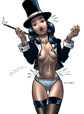 Nicole Heat photo 3 of 6