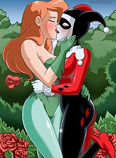 Nicole Heat photo 1 of 6