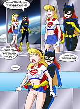 Nicole Heat photo 1 of 6