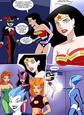 Nicole Heat photo 3 of 6