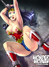 Nicole Heat photo 4 of 6