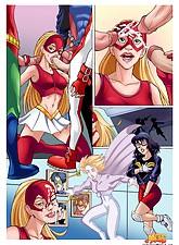 Nicole Heat photo 6 of 6