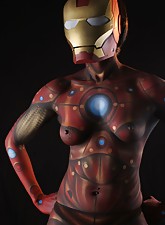 Nicole Heat photo 2 of 5