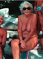 Swinger Wife photo 5 of 6