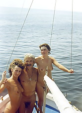 Swinger Wife photo 3 of 6