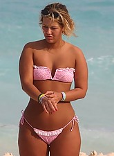 Curvy Voluptuous Women photo 11 of 12