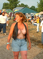 Crazy Girls photo 3 of 10