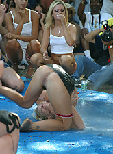 Crazy Girls photo 5 of 10