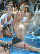 Crazy Girls photo 6 of 10