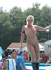 Crazy Girls photo 4 of 14