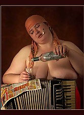 Weird Porn Pics photo 4 of 5