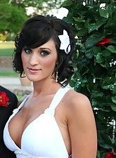 Hot Brides photo 5 of 12