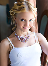 Hot Brides photo 3 of 12