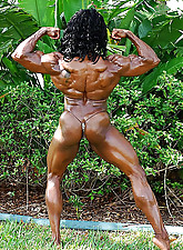 Muscle Black Women photo 5 of 8
