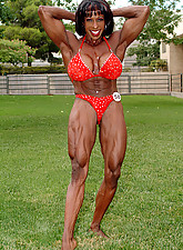 Muscle Black Women photo 5 of 8