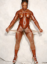 Muscle Black Women photo 7 of 8